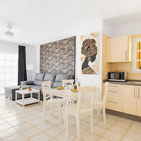 Golden Sunset Ocean View * 阿德耶