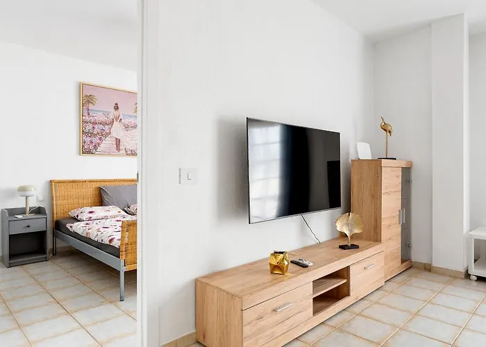 Golden Sunset Ocean View 阿德耶