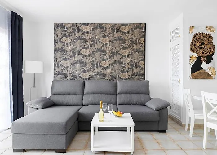 Golden Sunset Ocean View 阿德耶