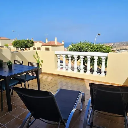 Golden Sunset Ocean View شقة
