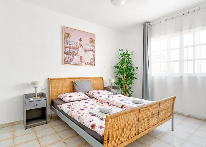 Golden Sunset Ocean View Apartament *